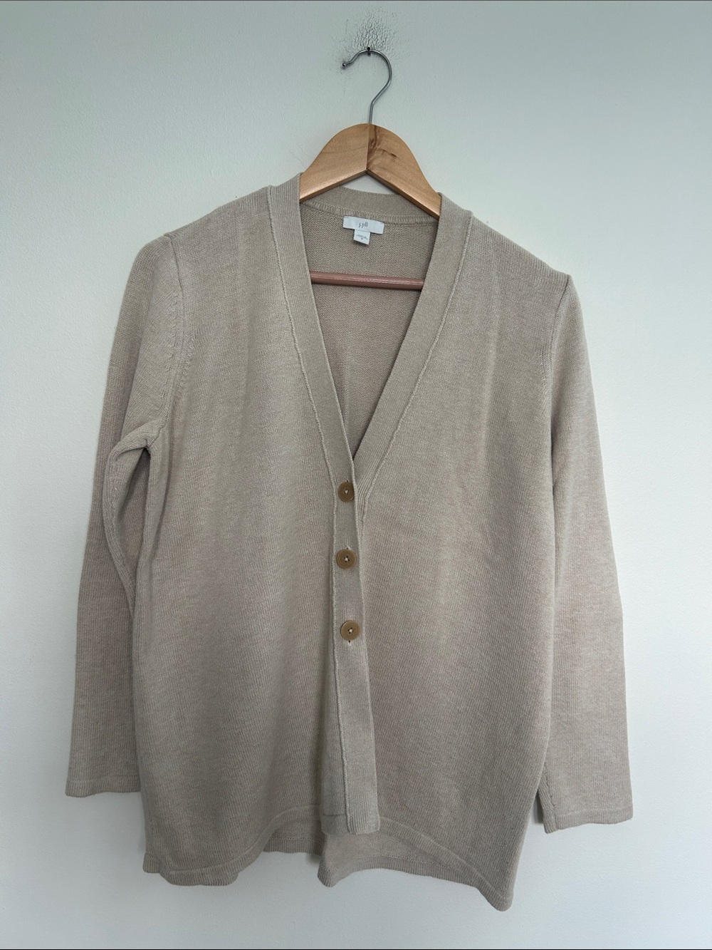 J. Jill Beige V-Neck Button Front Cardigan Size Medium